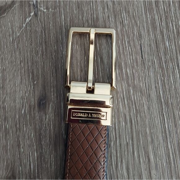 Donald J. Trump Reversible Belt Black & Brown 42 - Picture 3 of 8